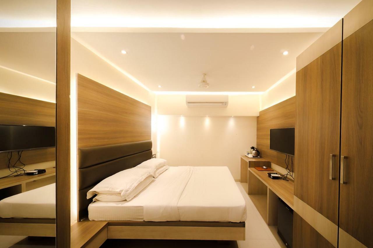 Hotel Shivam Pune Dış mekan fotoğraf